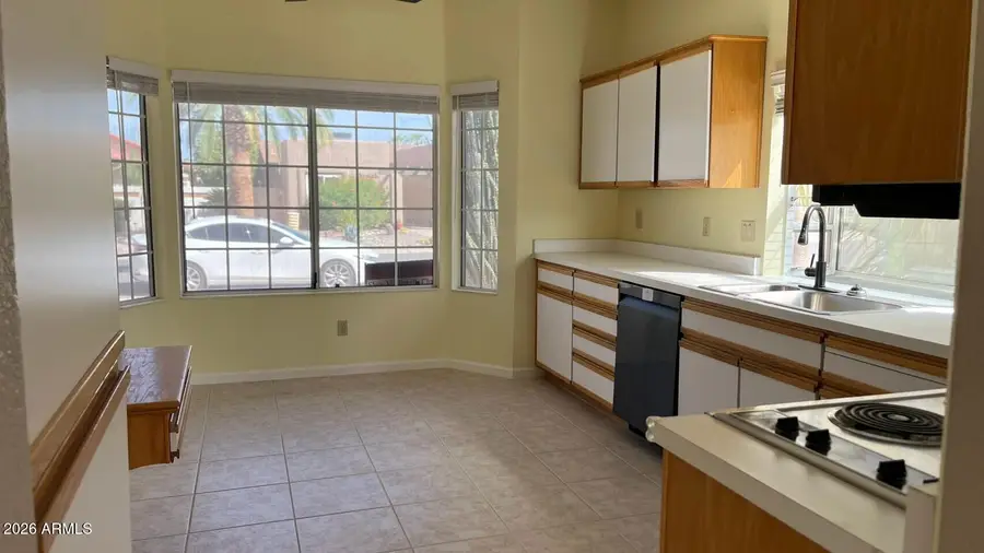 10533 E Elmhurst Drive, Sun Lakes, AZ 85248 - #3