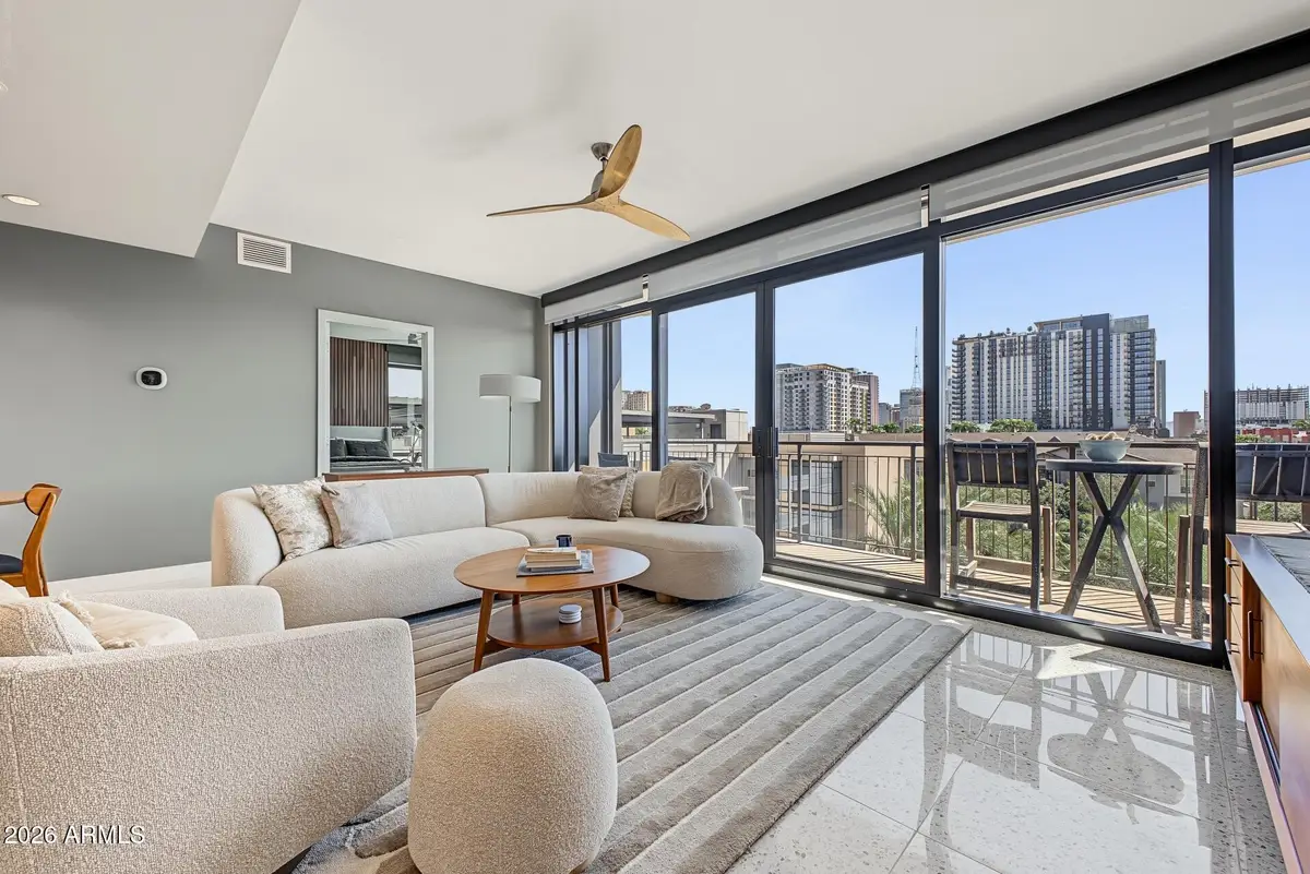 200 W Portland Street #627, Phoenix, AZ 85003 - #1