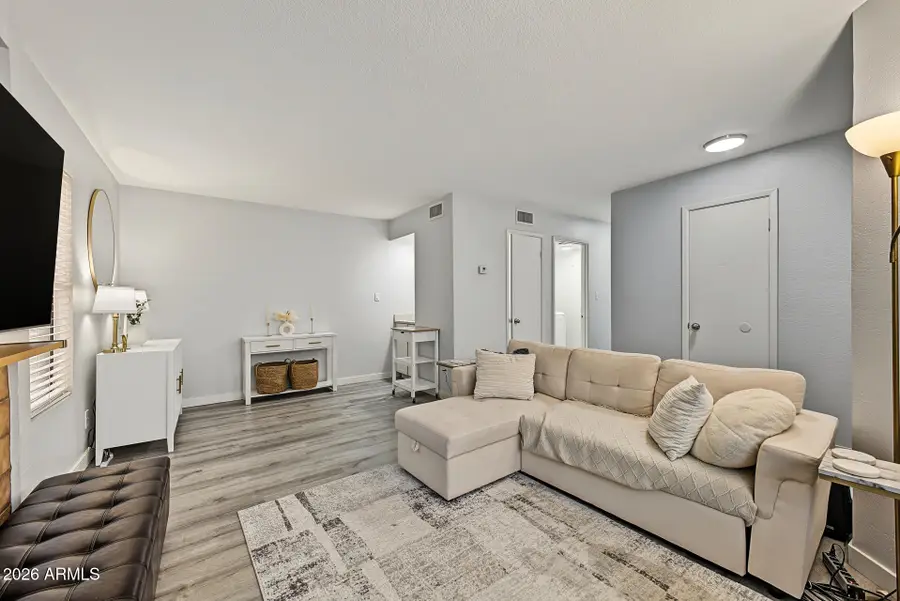 2121 S Pennington -- #8, Mesa, AZ 85202 - #3