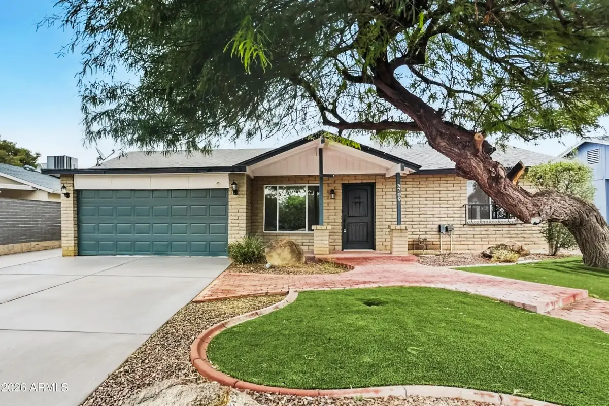 5709 S Palm Drive, Tempe, AZ 85283 - #1