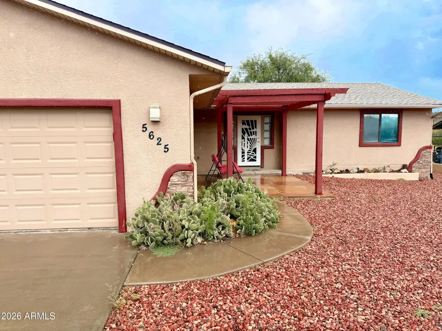 5625 N Vicki Lane, Rimrock, AZ 86335 - #3