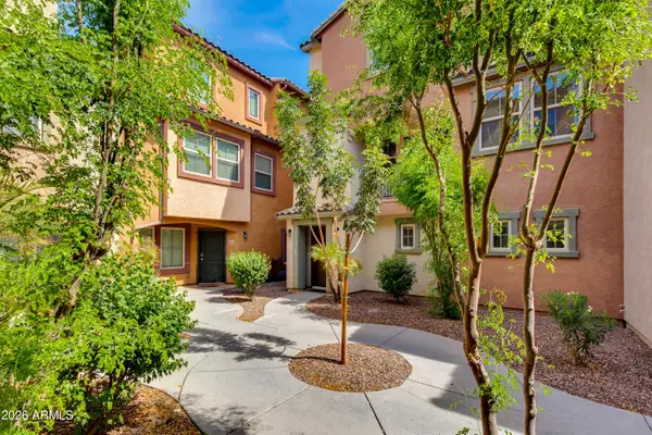 7738 W Pipestone Place, Phoenix, AZ 85035