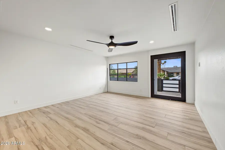 8721 E Amelia Avenue, Scottsdale, AZ 85251 - #3