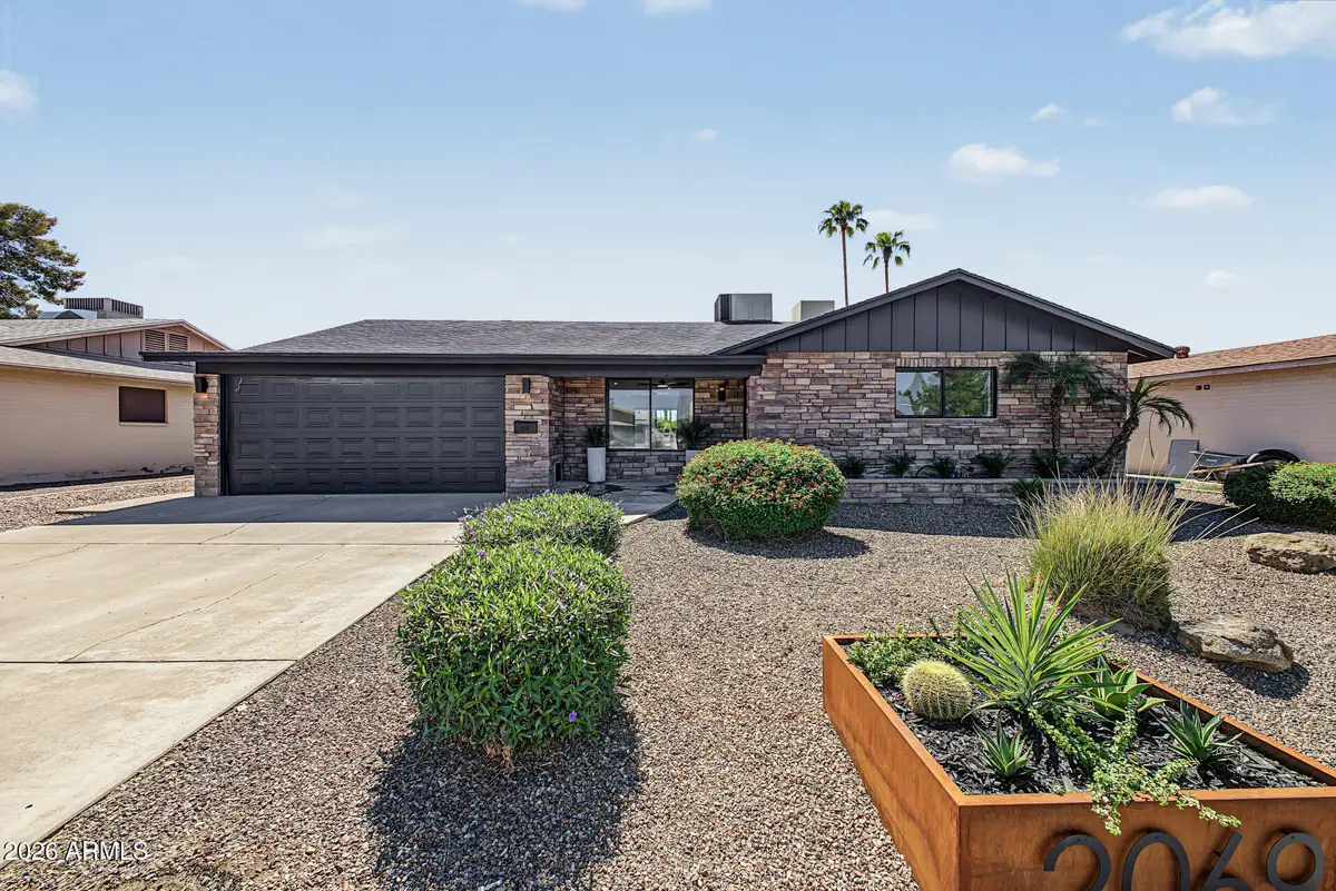 2069 E Carson Drive, Tempe, AZ 85282 - #1