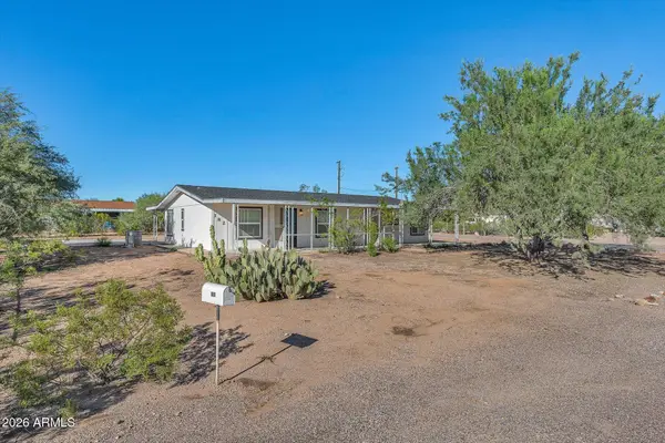 182 E 18th Lane E, Apache Junction, AZ 85119