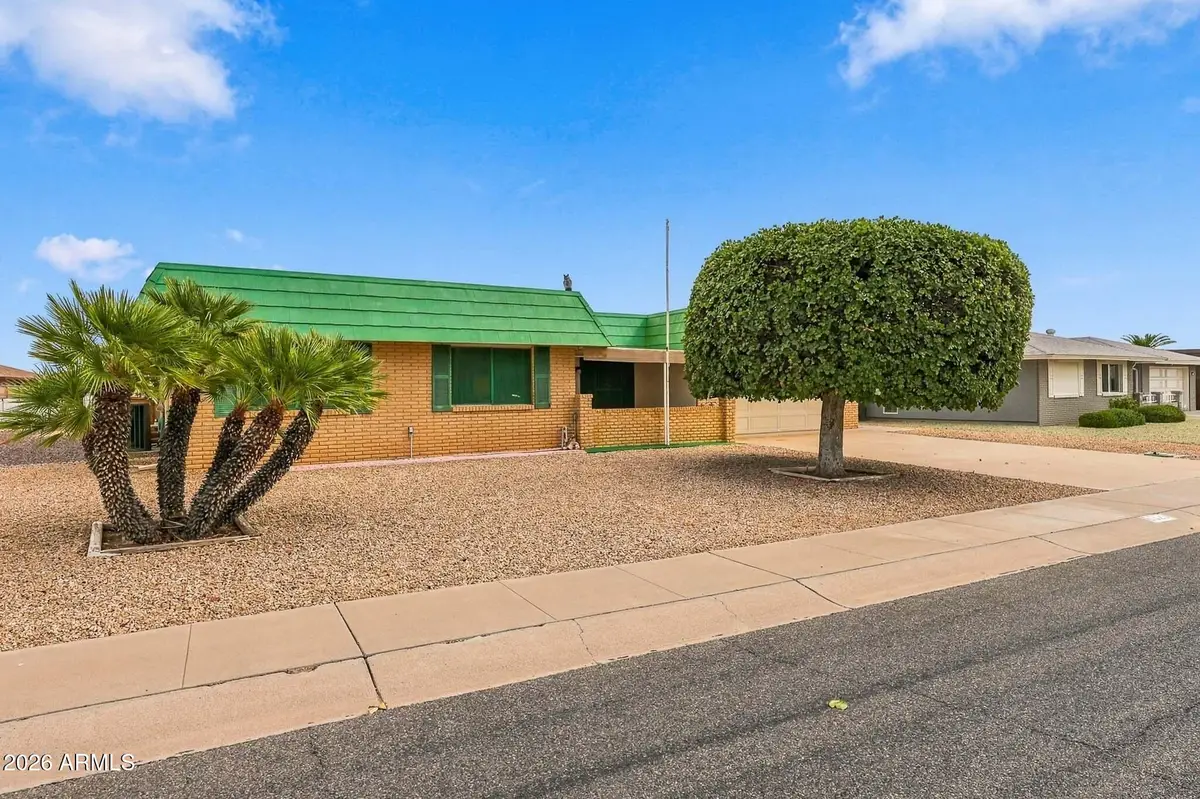 9629 W Glen Oaks Circle N, Sun City, AZ 85351 - #1