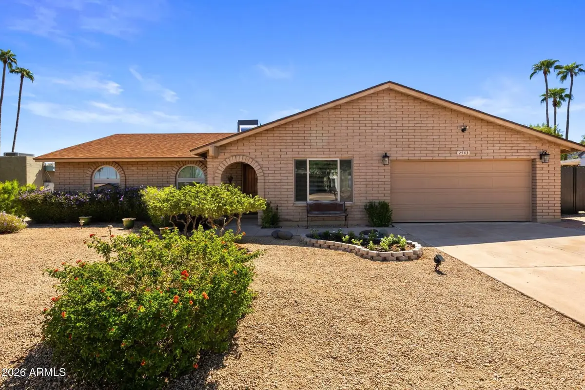 2543 E Mercer Lane, Phoenix, AZ 85028 - #1