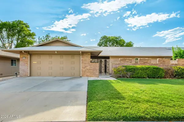 18442 N 104th Avenue, Sun City, AZ 85373