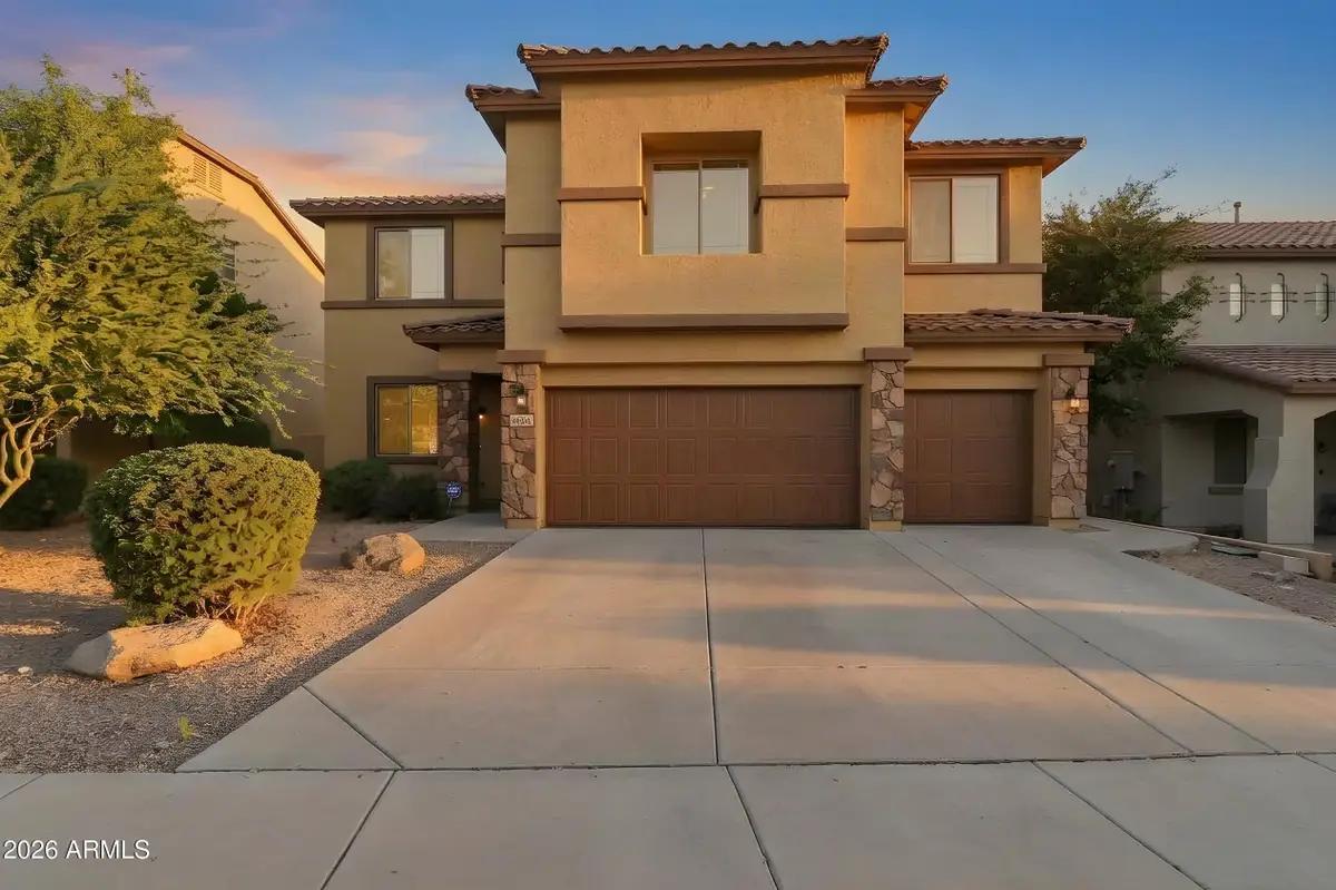 9011 W Red Fox Road, Peoria, AZ 85383 - #1