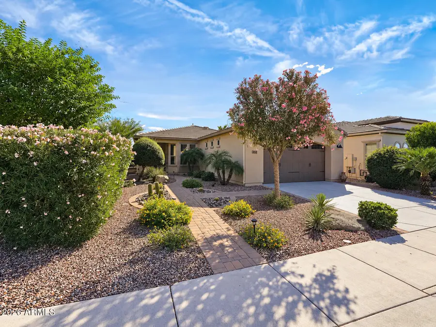 253 E Alcatara Avenue, Queen Creek, AZ 85140 - #2