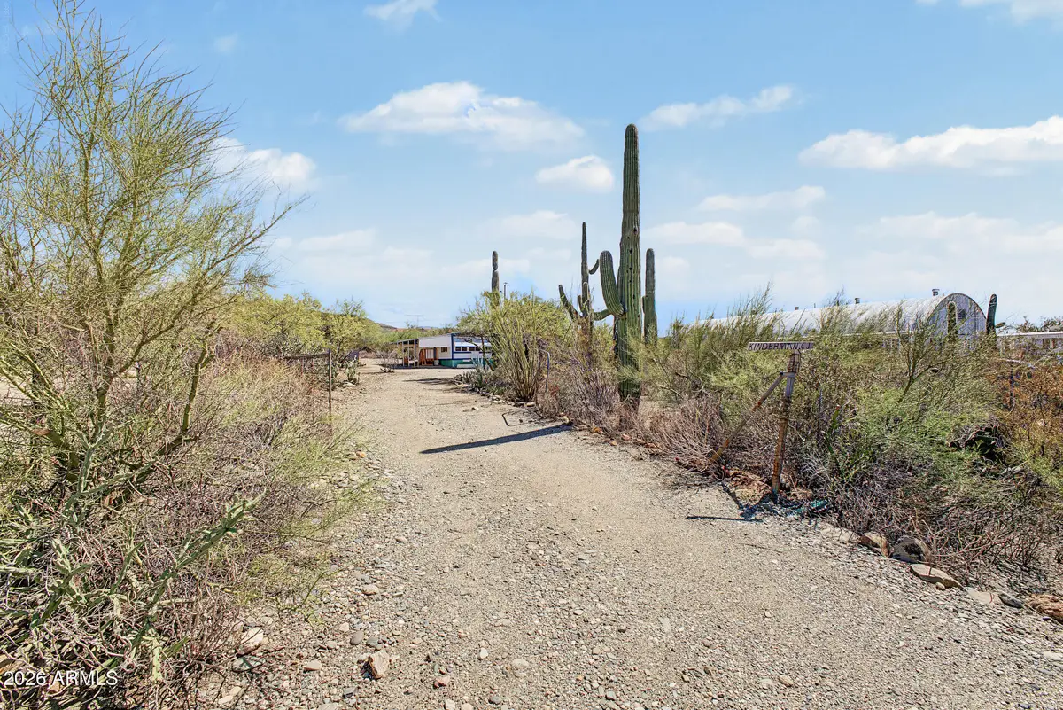 32171 S Maggie Mine Road, Black Canyon City, AZ 85324 - #1