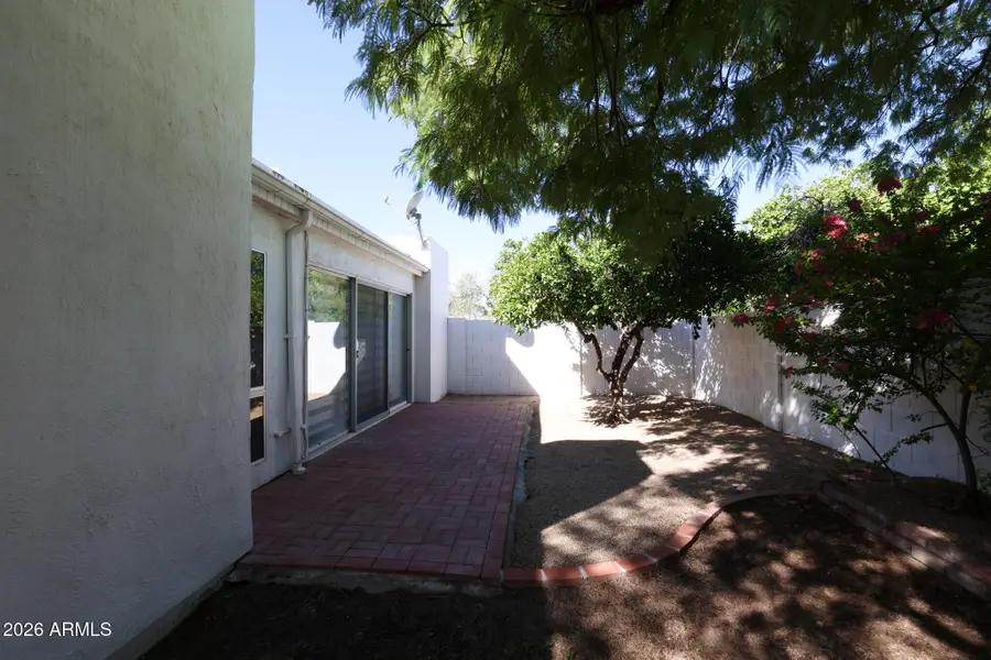 16 E Calavar Road, Phoenix, AZ 85022 - #3