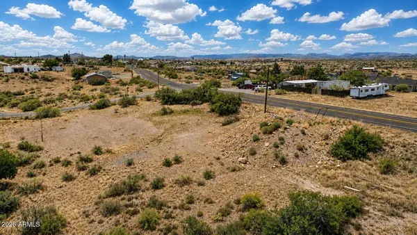 19827 E Stagecoach Trail #1876, Mayer, AZ 86333
