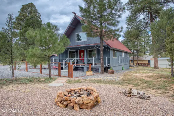 1912 Little Doe Trail, Overgaard, AZ 85933