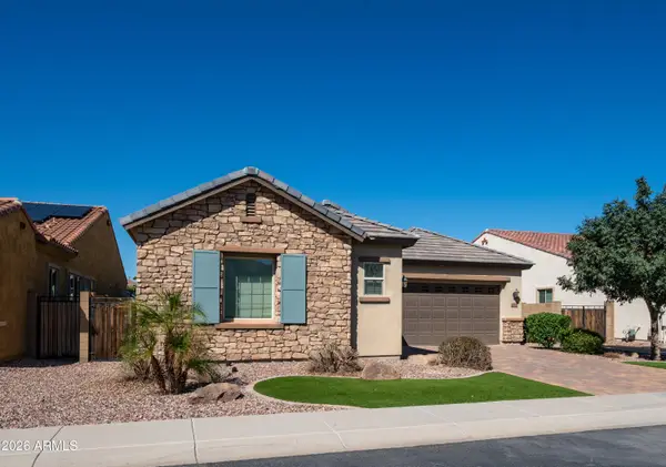 902 E Horseshoe Place, Chandler, AZ 85249