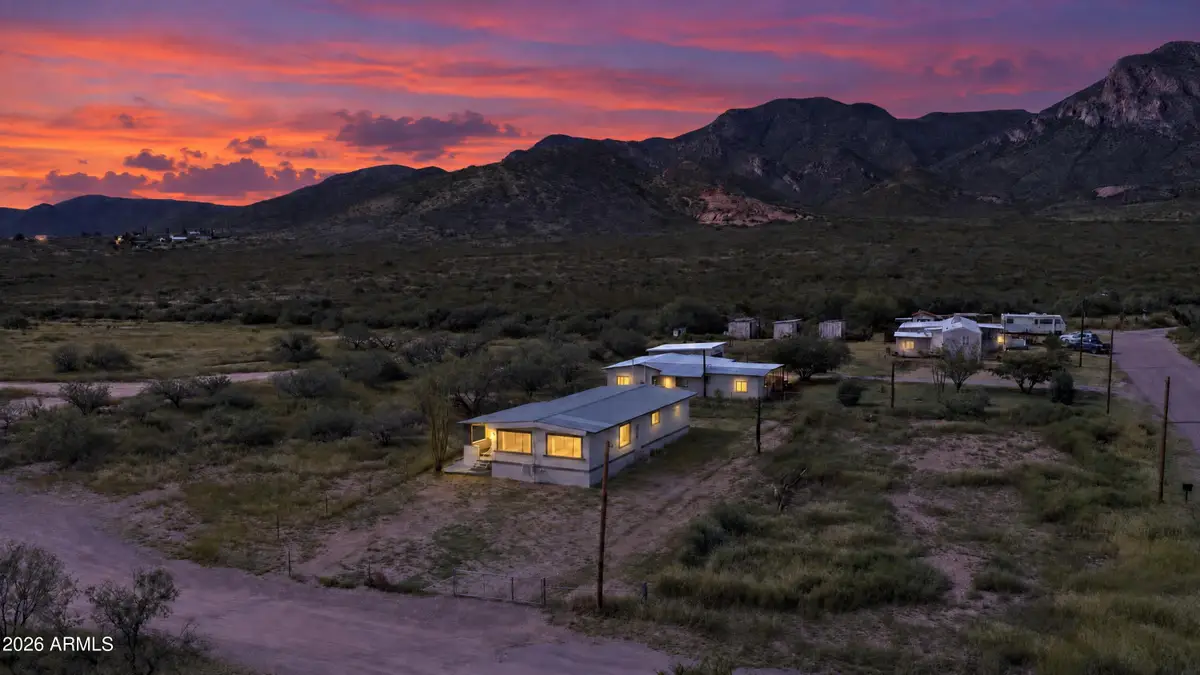907 Headstart Way, Bisbee, AZ 85603 - #1