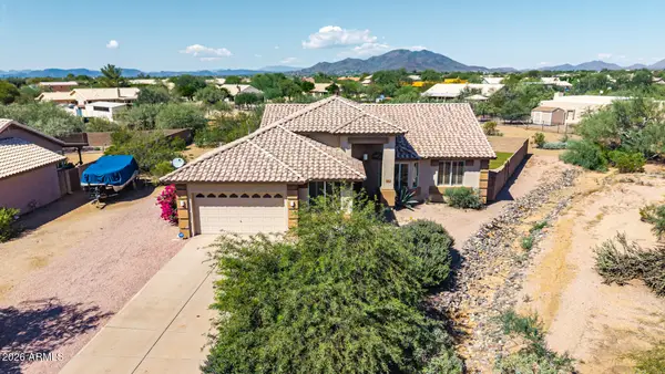 402 E Blue Eagle Lane, Phoenix, AZ 85086