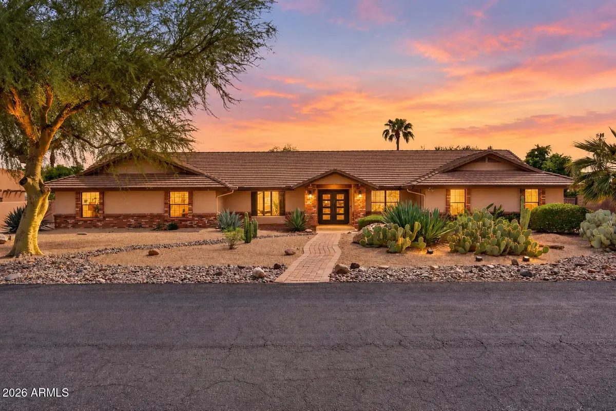 5003 W Fallen Leaf Lane, Glendale, AZ 85310 - #1