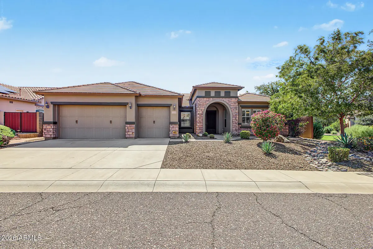 5637 W Straight Arrow Lane, Phoenix, AZ 85083 - #1