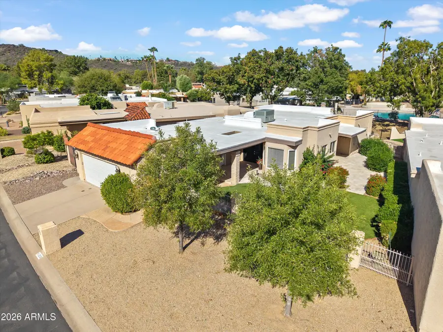 210 W Canterbury Lane, Phoenix, AZ 85023 - #2
