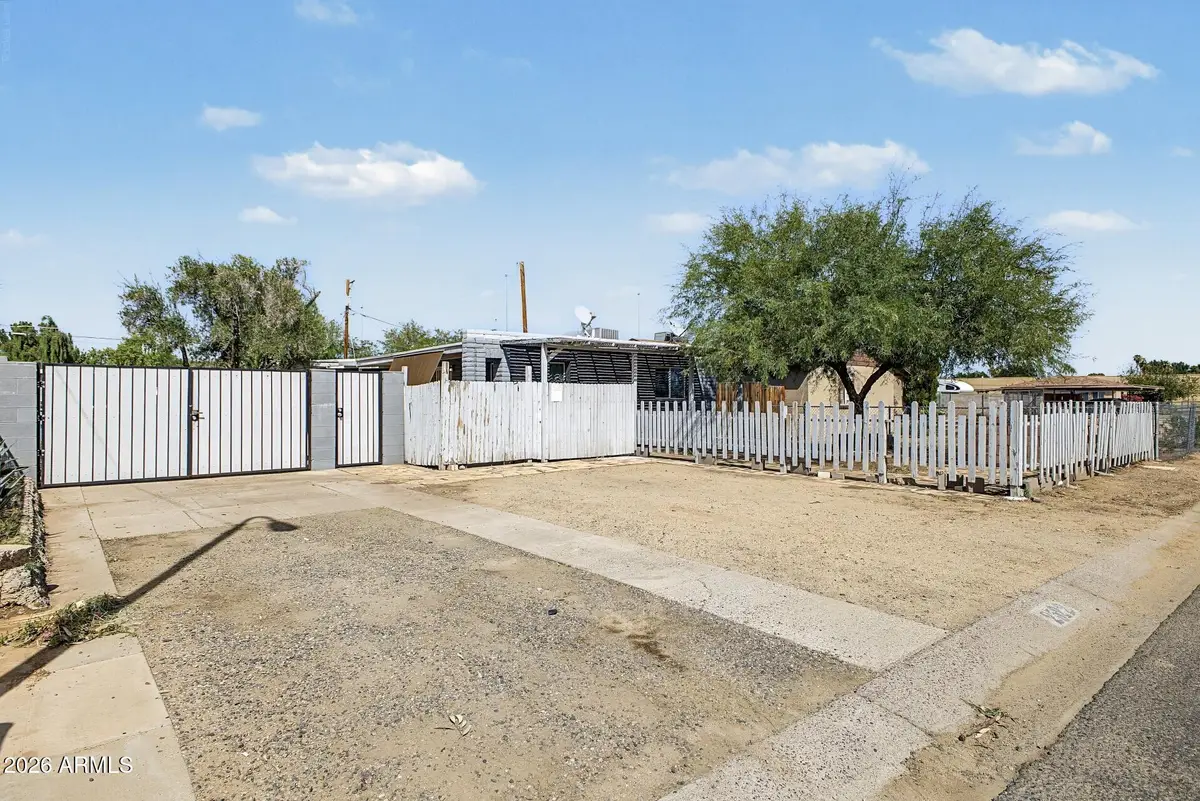2522 W Hayward Avenue, Phoenix, AZ 85051 - #1