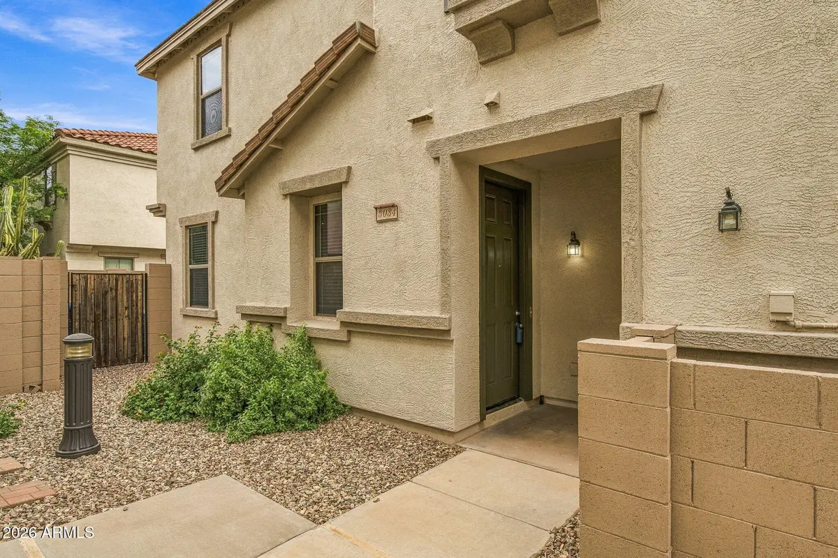3034 E Donner Drive, Phoenix, AZ 85042 - #1