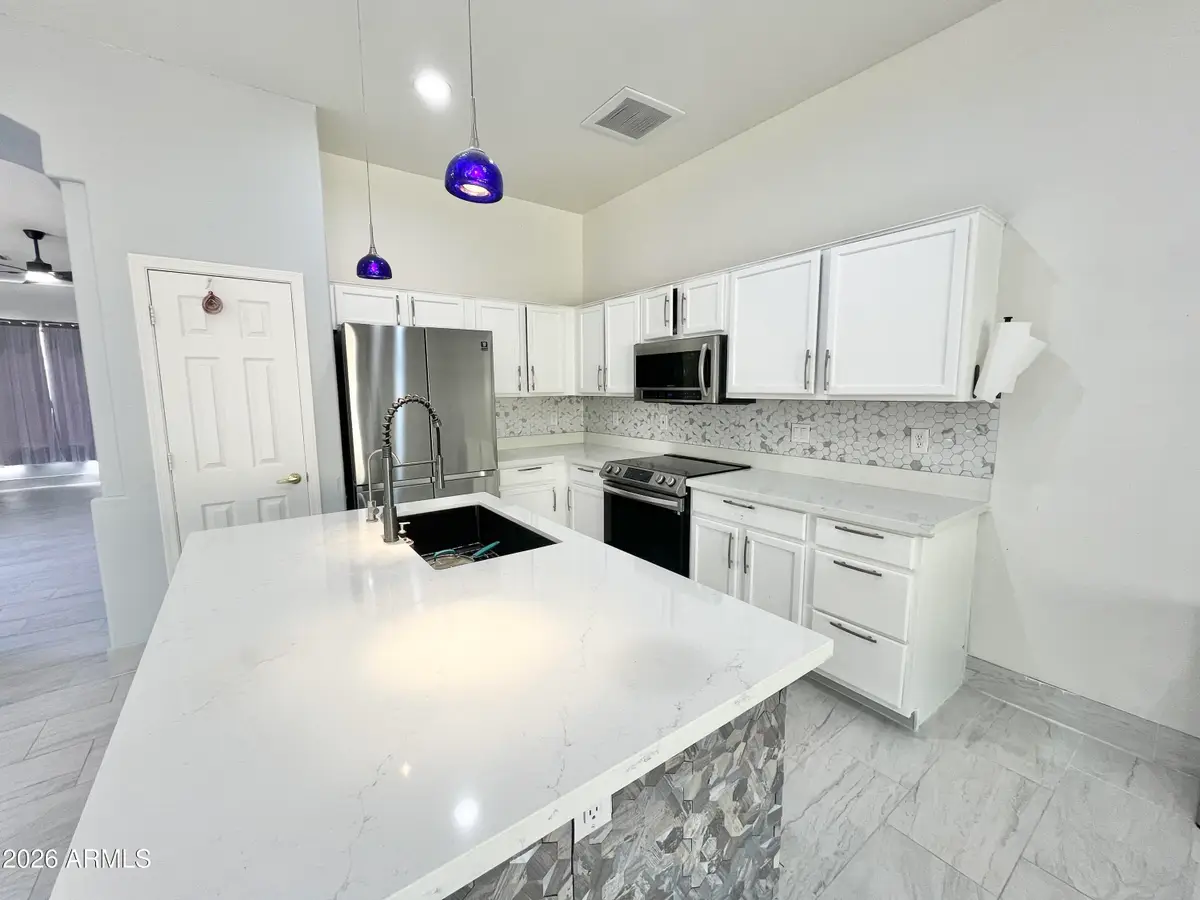 6030 W Kimberly Way, Glendale, AZ 85308 - #1