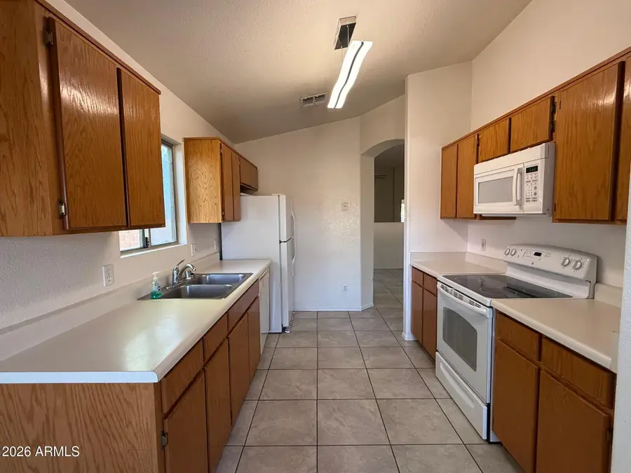 2013 Paseo El Paso --, Sierra Vista, AZ 85635 - #2