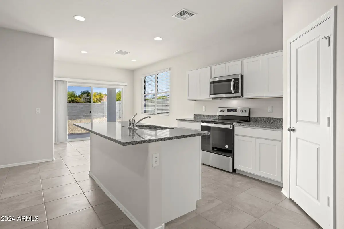 1333 W Walton Avenue, Coolidge, AZ 85128 - #1