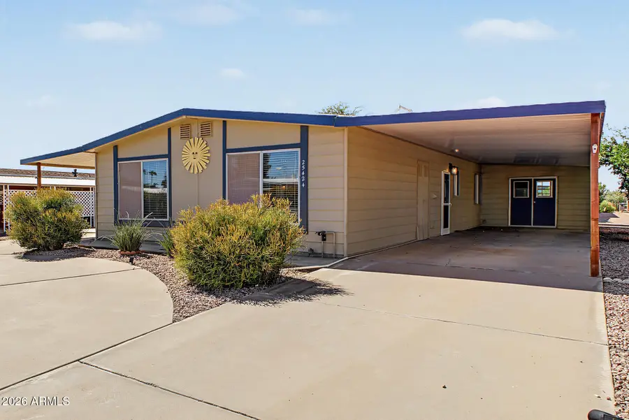25424 S Montana Avenue, Sun Lakes, AZ 85248 - #2