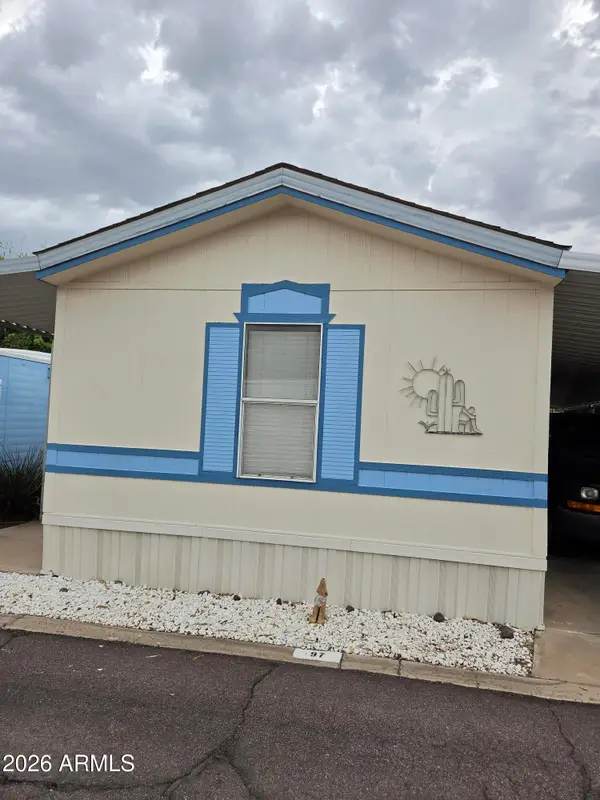 2121 N Center Street #97, Mesa, AZ 85201