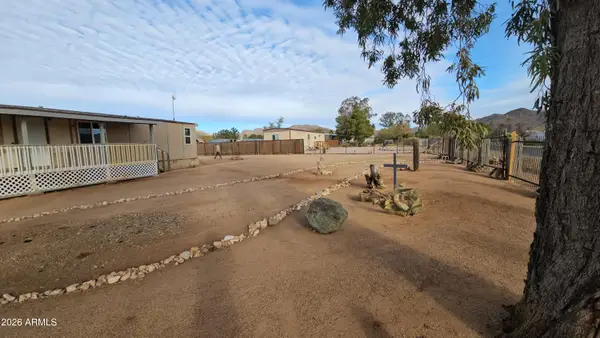 26700 S Grandview Drive, Congress, AZ 85332