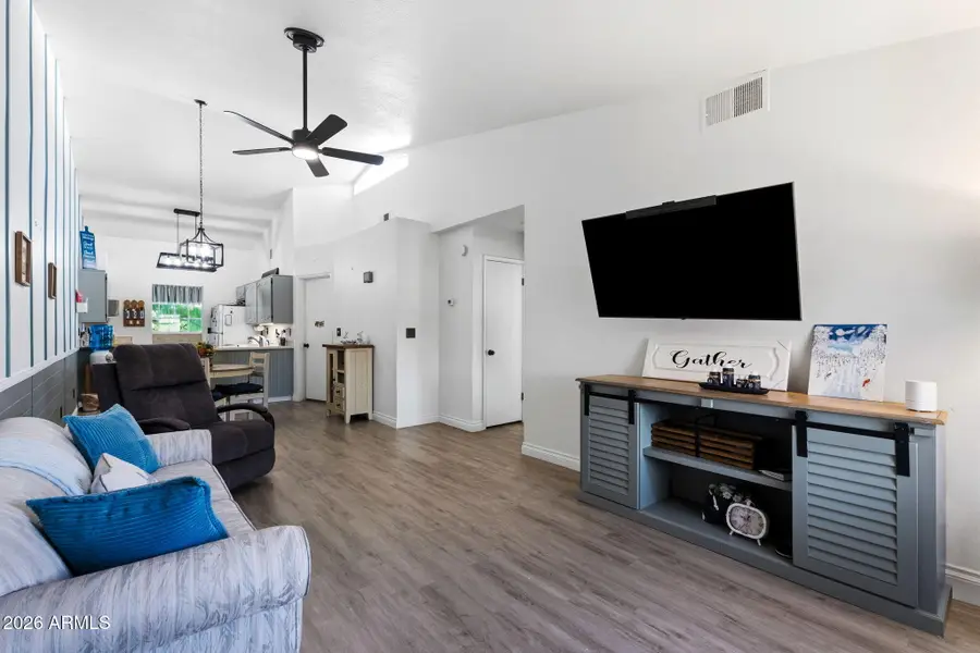 455 S Delaware Drive #10, Apache Junction, AZ 85120 - #3