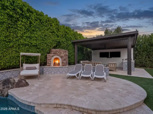 3984 E Meadowview Drive, Gilbert, AZ 85298