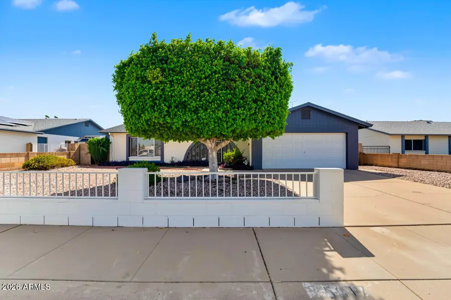 5817 W Tierra Buena Lane, Glendale, AZ 85306 - #2