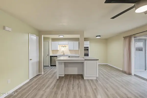 5912 W Golden Lane, Glendale, AZ 85302