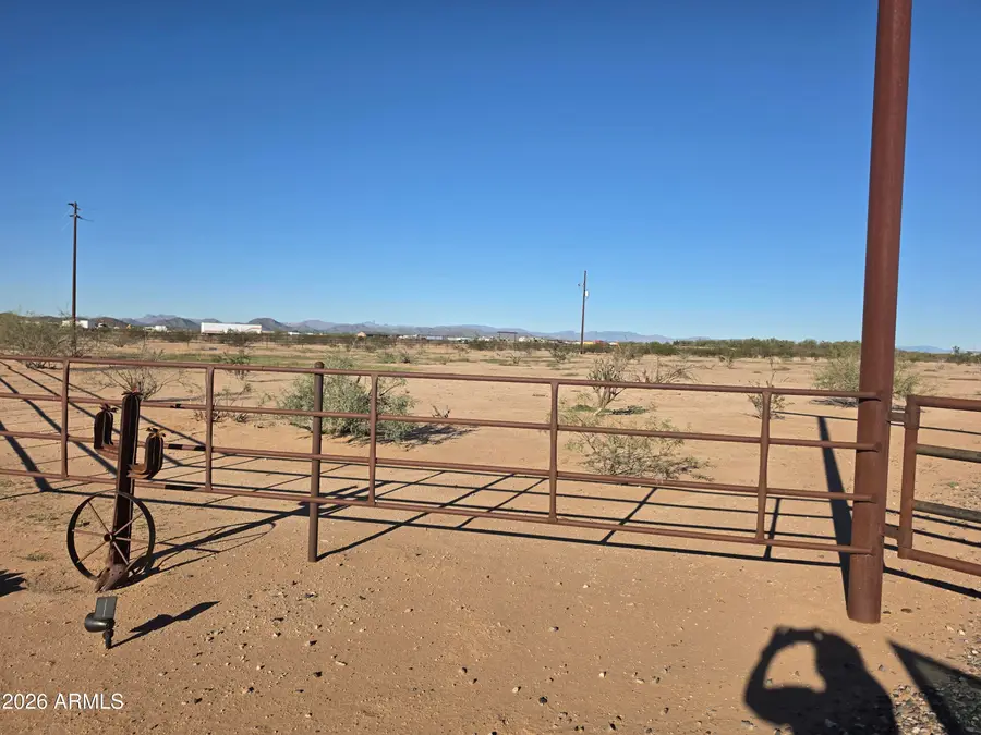 519XX N 461 Avenue #19, Wickenburg, AZ 85390 - #2