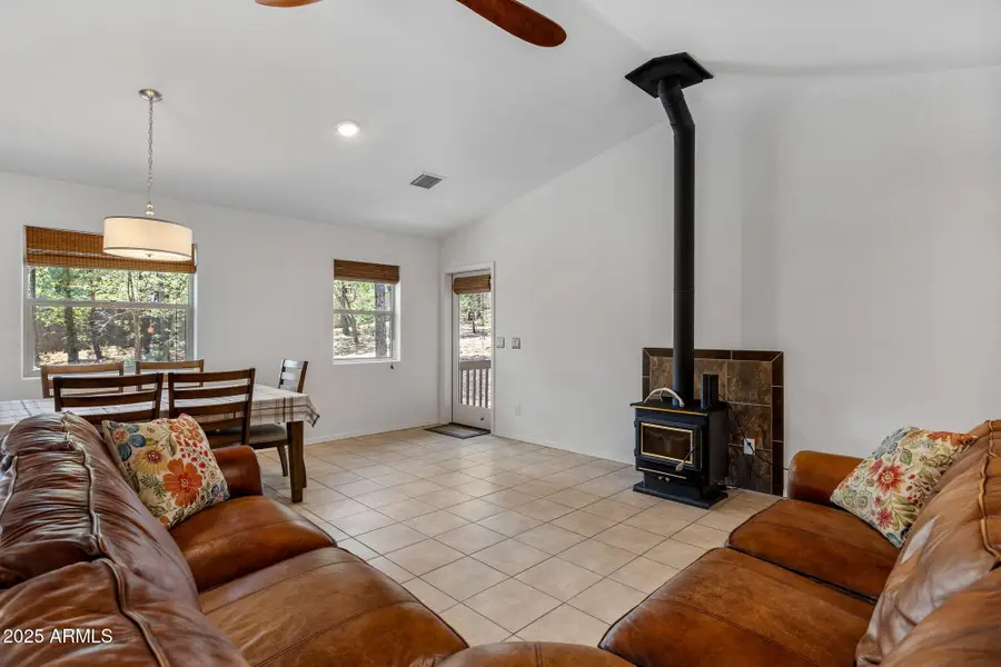 921 E Lauren Court, Show Low, AZ 85901 - #2