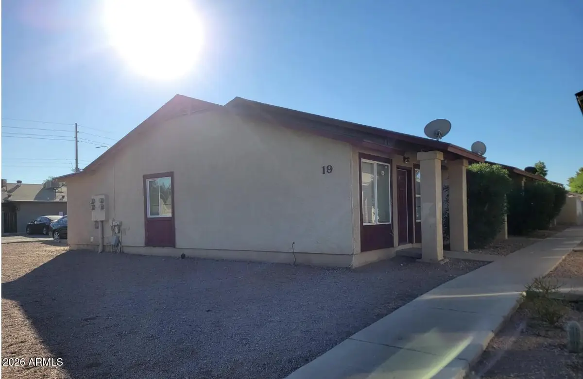 19 W Inglewood Street, Mesa, AZ 85201 - #1
