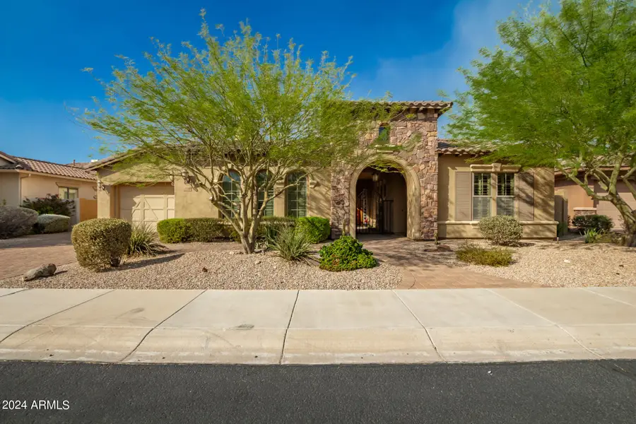 18068 W Narramore Road, Goodyear, AZ 85338 - #2