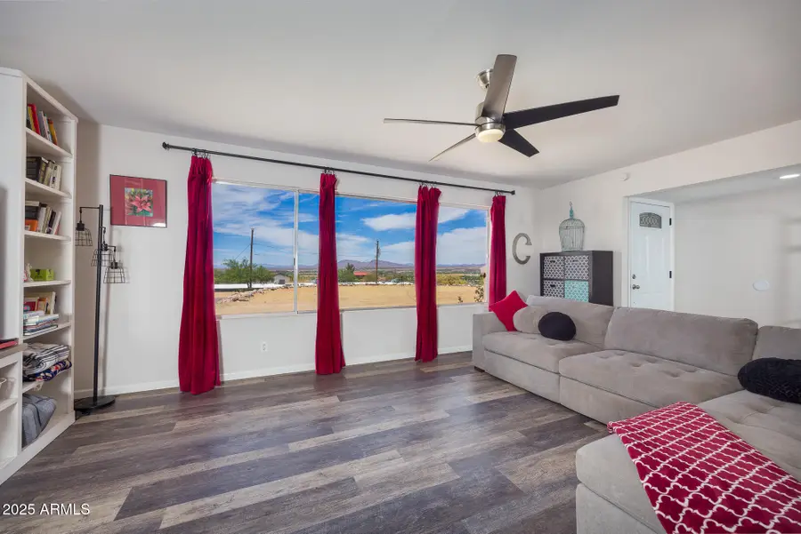 370 E Silverwood Lane, Benson, AZ 85602 - #2
