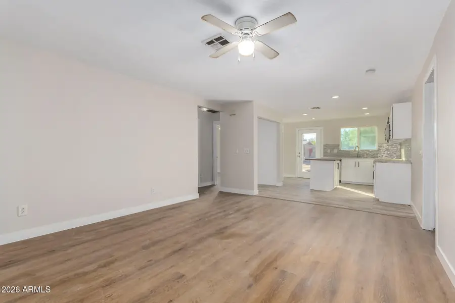 914 S 30th Drive, Phoenix, AZ 85009 - #3