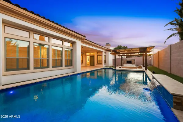 358 W Citation Lane, Tempe, AZ 85284