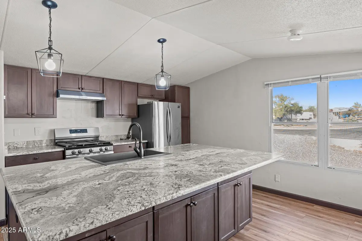 21199 W Escapee Way, Congress, AZ 85332 - #1
