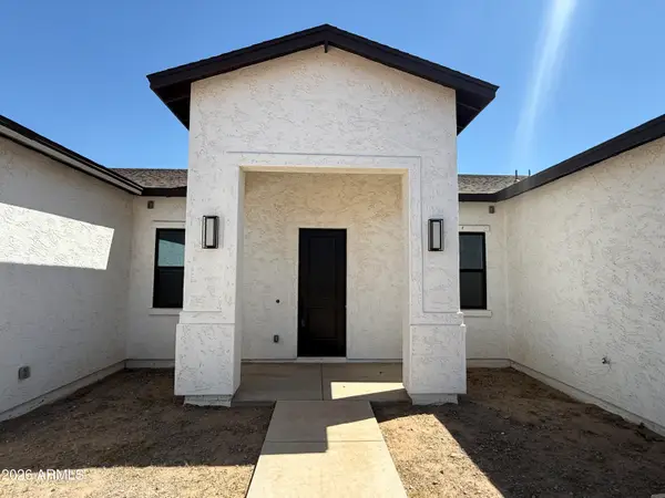 22227 W Dixileta Drive, Wittmann, AZ 85361