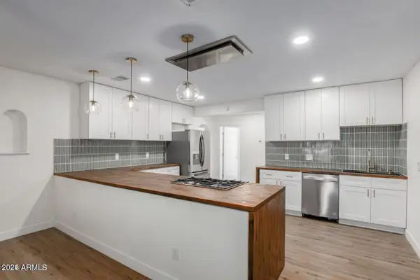 557 W Erie Street, Chandler, AZ 85225
