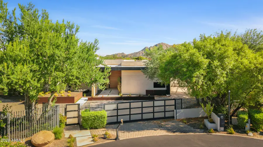 6341 N 44th Street, Paradise Valley, AZ 85253 - #2