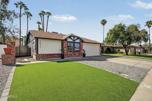 1221 W Shawnee Drive, Chandler, AZ 85224