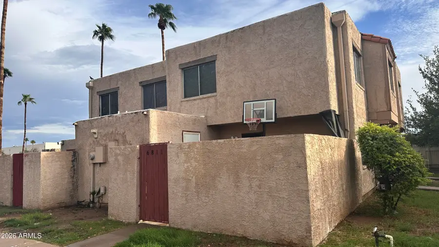 6811 W Devonshire Avenue, Phoenix, AZ 85033 - #2