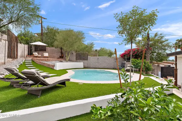 1239 E El Camino Drive, Phoenix, AZ 85020